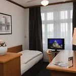 アレクト 4*