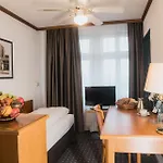 Alekto Hotel 4*