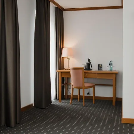 Hotel Alekto 4*