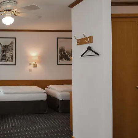 Alekto 프레이베르그