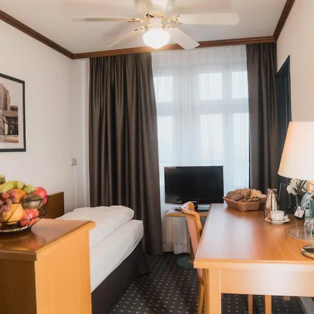 Alekto Hotel 4*